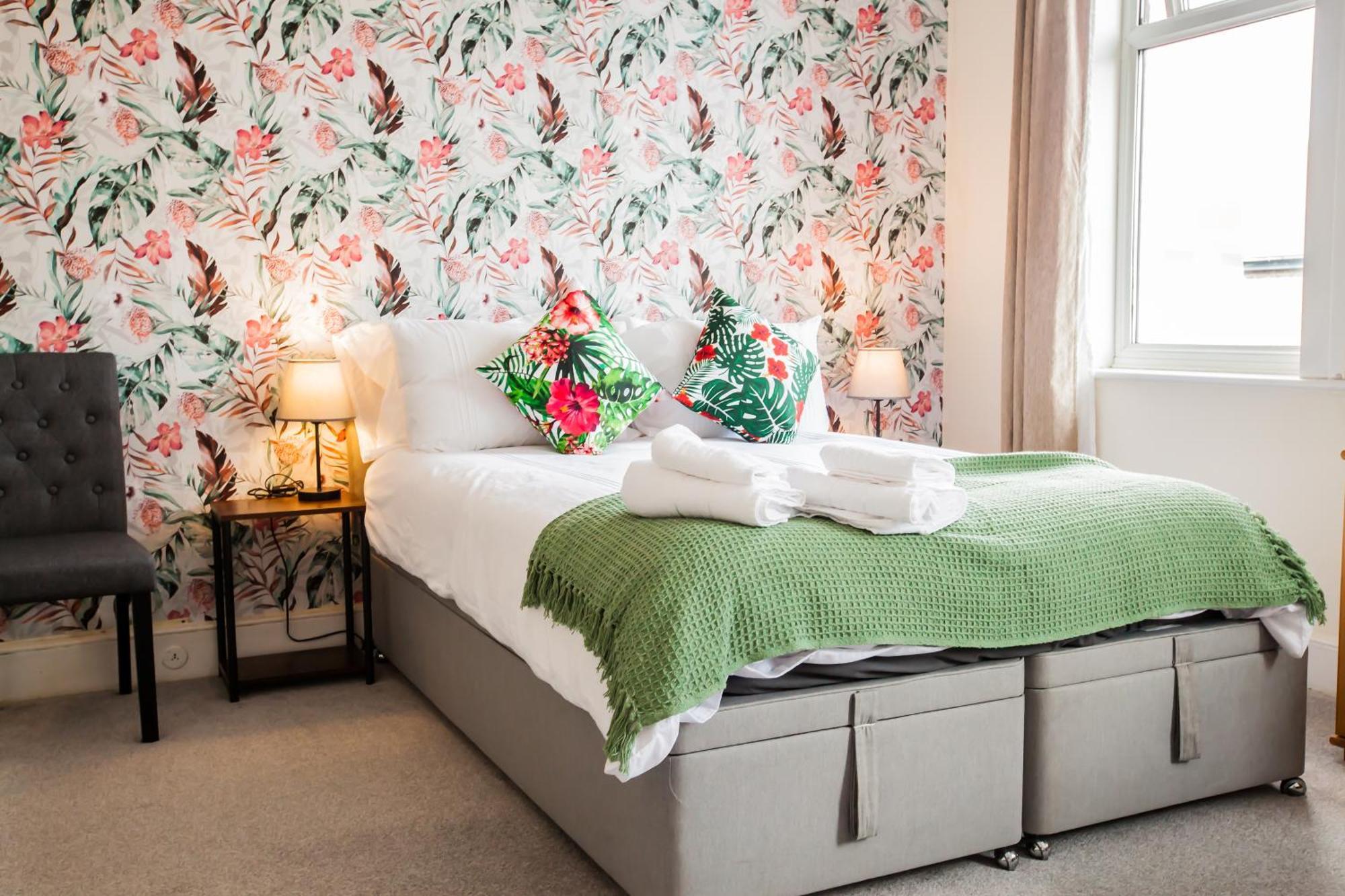 Kingston Garden House With Free Parking Appartamento *