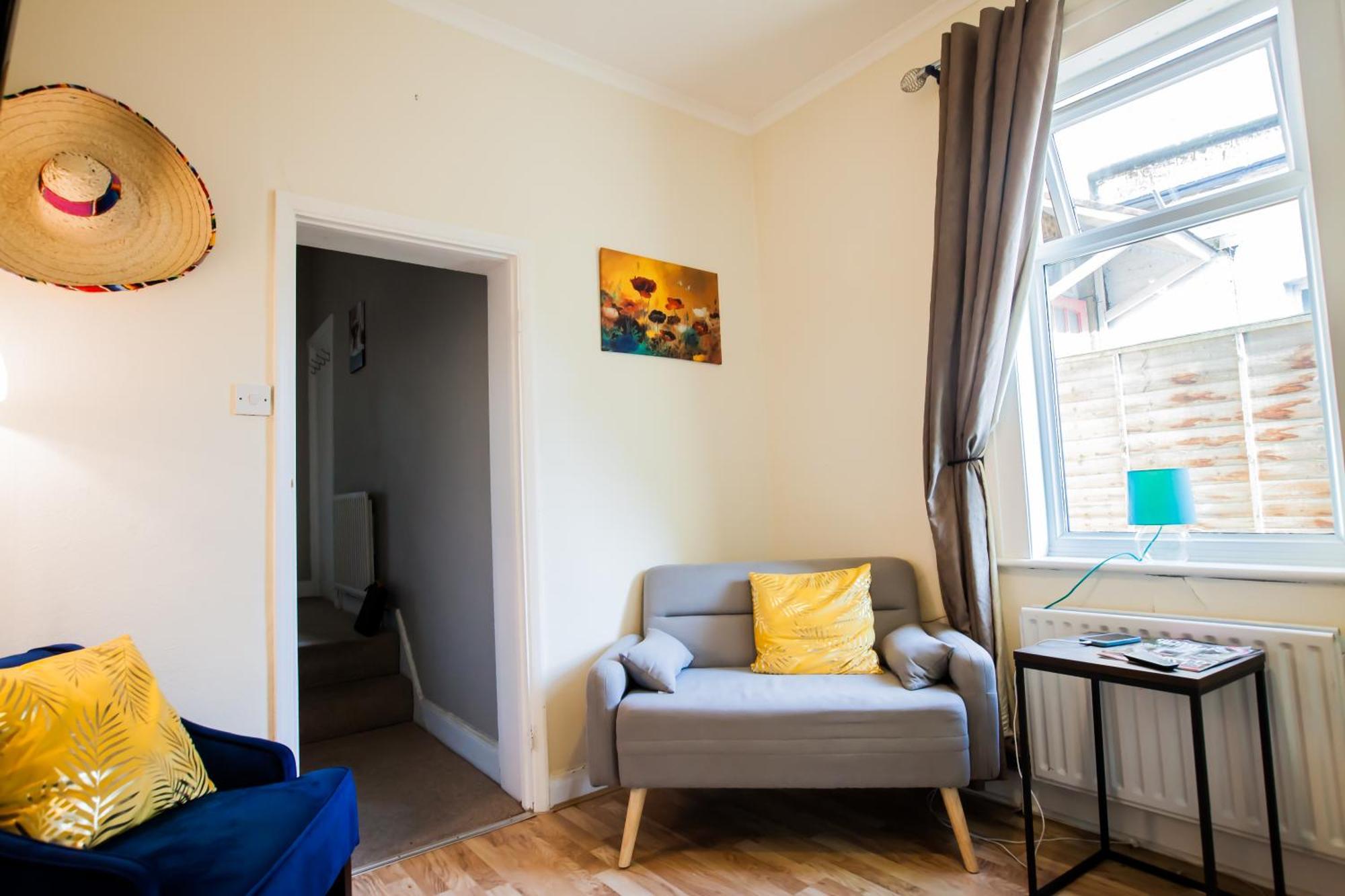 Kingston Garden House With Free Parking Appartamento